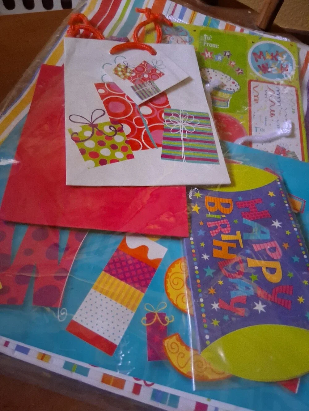 Birthday Gift Bag Set - Multicolor Party Gift Bags